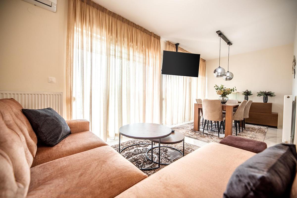 Central Luxury Apartment Thessaloniki Buitenkant foto